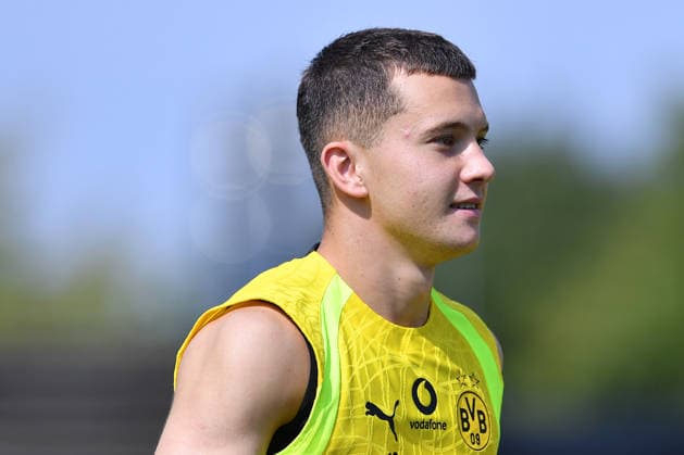 Fußball 1. Bundesliga Training Borussia Dortmund am 05.08.2026 auf dem Trainingsgelände Hohenbuschei in Dortmund Konstantinos Karetsas ( Dortmund ) *** Soccer, Bundesliga 1: Borussia Dortmund training session on August 5, 2026, at the Hohenbuschei training facility in Dortmund; Konstantinos Karetsas, Dortmund xRx