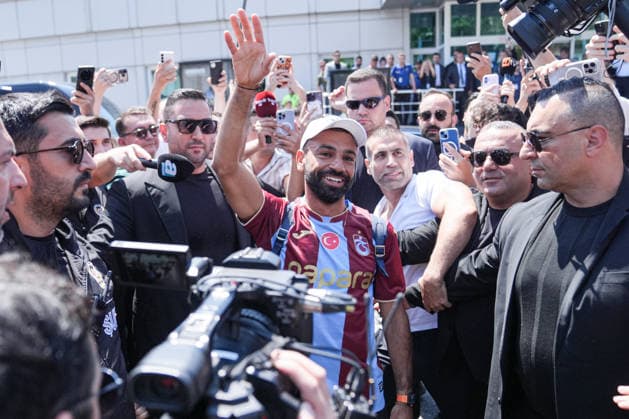 Egyptian football star Mohamed Salah arrives in Istanbul ISTANBUL, TURKIYE – AUGUST 5: Egyptian footballer Mohamed Salah, who has begun transfer talks with Trabzonspor, arrives in Istanbul, Turkiye, on August 5, 2026. The 34-year-old player arrived by private jet at Ataturk Airport General Aviation Terminal from the Greek island of Mykonos, where he had been on vacation, and was welcomed by Trabzonspor supporters. Cemal Yurttas Anadolu Istanbul Turkey. Editorial use only. Please get in touch for any other usage.  Copyright: x2026xAnadoluxCemalxYurttasx