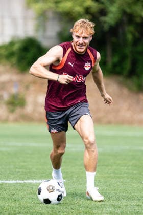 SOCCER - UEFA EL, RBS vs Pafos SALZBURG,AUSTRIA,05.AUG.26 - SOCCER - UEFA Europa League, qualification, Red Bull Salzburg vs Pafos FC, preview, training RBS. Image shows Yorbe Vertessen (RBS).  GEPAxpictures xJulioxArellano