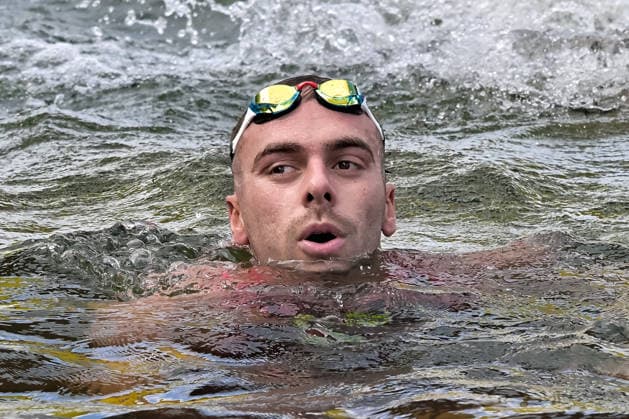 Gregorio Paltrinieri of Italy reacts after winning the bronze medal in the open water swimming 5km Men Final during the European Aquatics Championships at the River Seine in Paris (France), August 5, 2026. Giorgio Scala DBM - Deepbluemedia Insidefoto