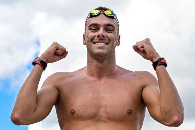 Gregorio Paltrinieri of Italy celebrates after winning the bronze medal in the open water swimming 5km Men Final during the European Aquatics Championships at the River Seine in Paris (France), August 5, 2026. Giorgio Scala DBM - Deepbluemedia Insidefoto