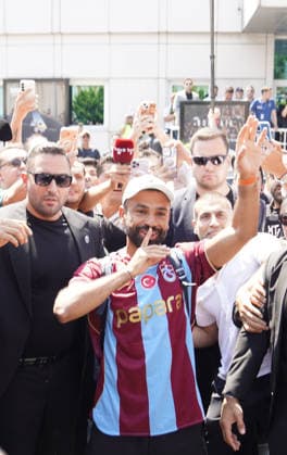 RECORD DATE NOT STATED ISTANBUL, TURKIYE AUGUST 5, 2026: Egyptian star footballer Mohamed Salah arrives at Istanbul Airport after reaching an agreement with Turkish Super Lig club Trabzonspor. (F Copyright: atihxErdogdux-xDepoxPhotos 19199328