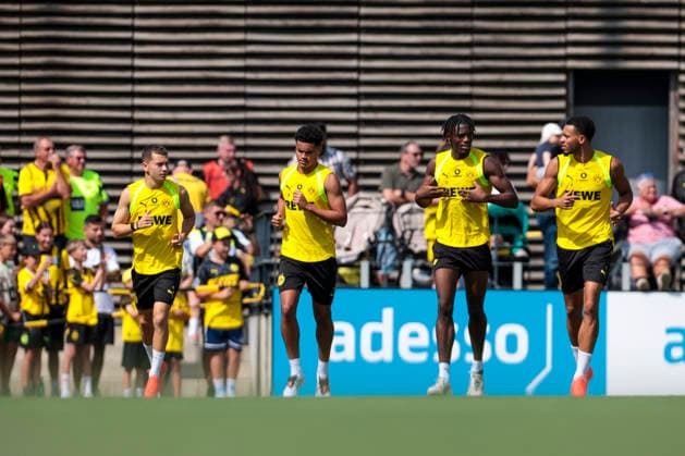 05.08.2026, Fussball, Training von Borussia Dortmund. v. l. Konstantinos Karetsas (Borussia Dortmund), Kaua Prates (Borussia Dortmund), Joane Gadou (Borussia Dortmund), Felix Nmecha (Borussia Dortmund). Dortmund Trainingsgelände des BVB NRW Deutschland xRHR-FOTO DEx *** August 5, 2026, Soccer, Borussia Dortmund training session featuring Konstantinos Karetsas (Borussia Dortmund), Kaua Prates (Borussia Dortmund), Joane Gadou (Borussia Dortmund), and Felix Nmecha (Borussia Dortmund) at the BVB training facility in NRW, Germany xRHR PHOTO DEx Copyright: DennisxEwert RHR-FOTOx RHR-FOTO DE