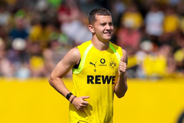 05.08.2026, Fussball, Training von Borussia Dortmund. Konstantinos Karetsas (Borussia Dortmund). Dortmund Trainingsgelände des BVB NRW Deutschland xRHR-FOTO DEx *** August 5, 2026, Soccer, Borussia Dortmund Training Session Konstantinos Karetsas Borussia Dortmund Dortmund BVB Training Facility NRW Germany xRHR PHOTO DEx Copyright: DennisxEwert RHR-FOTOx RHR-FOTO DE