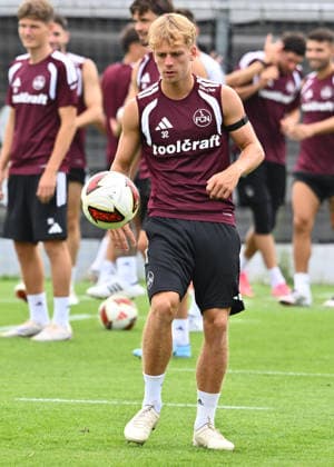 05.08.2026 - Fussball - 2. Fussball - Bundesliga - Saison 2026 2027 - 1. FC Nürnberg Nuernberg FCN ( Club ) - Training - Sportfoto Zink - xwoxzix - Tim Janisch (32, 1. FC Nürnberg FCN ) *** August 5, 2026 Soccer 2 Bundesliga 2026–2027 Season 1 FC Nuremberg Nuremberg FCN Club Training Sports Photo Zink xwoxzix Tim Janisch 32, 1 FC Nuremberg FCN