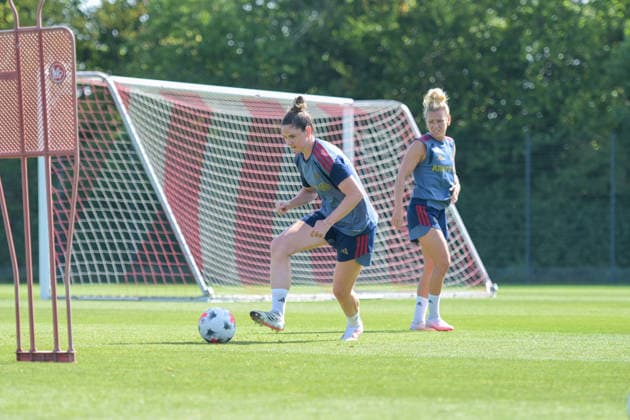 05.08.2026, München, Deutschland. Google Pixel Frauen-Bundesliga: Die FC Bayern Frauen absolvieren auf dem FC Bayern Campus eine Trainingseinheit zur Vorbereitung auf das Testspiel gegen Paris FC. Sarah Zadrazil (FC Bayern Frauen) *** August 5, 2026, Munich, Germany Google Pixel Women s Bundesliga The FC Bayern Women s team holds a training session at the FC Bayern Campus in preparation for their friendly match against Paris FC Sarah Zadrazil FC Bayern Women s Team
