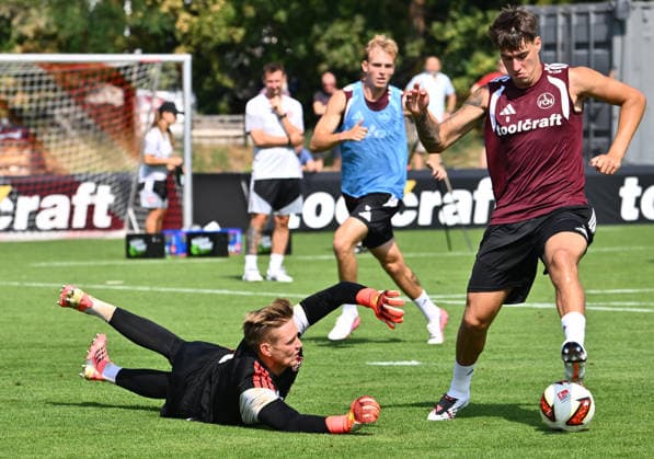 05.08.2026 - Fussball - 2. Fussball - Bundesliga - Saison 2026 2027 - 1. FC Nürnberg Nuernberg FCN ( Club ) - Training - Sportfoto Zink - xwoxzix - Jan Reichert (1, 1. FC Nürnberg FCN ) Javier Fernandez (8, 1. FC Nürnberg FCN ) *** August 5, 2026 Soccer 2 Bundesliga 2026–2027 Season 1 FC Nuremberg FCN Club Training Sports Photo Zink xwoxzix Jan Reichert 1, 1 FC Nuremberg FCN Javier Fernandez 8, 1 FC Nuremberg FCN