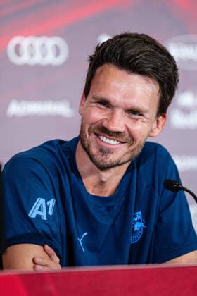 SOCCER - UEFA EL, RBS vs Pafos SALZBURG,AUSTRIA,05.AUG.26 - SOCCER - UEFA Europa League, qualification, Red Bull Salzburg vs Pafos FC, preview, press conference, PK, Pressekonferenz RBS. Image shows head coach Danny Roehl (RBS).  GEPAxpictures xJulioxArellano