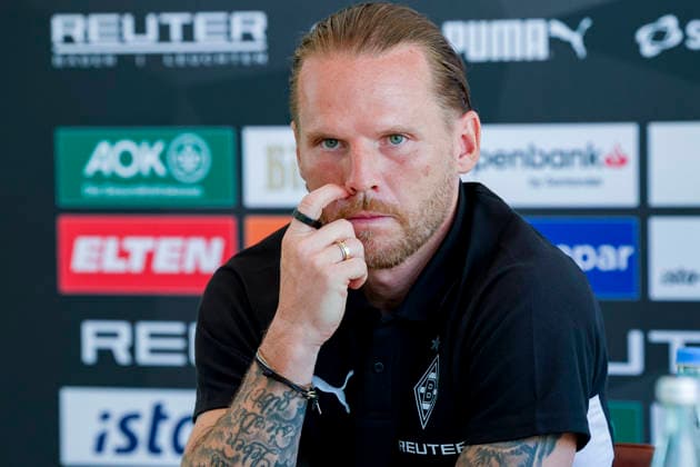 Trainer Eugen Polanski (Borussia Moenchengladbach) beantwortet bei der Pressekonferenz die Fragen der Journalisten waehrend des Trainingslagers von Borussia Moenchengladbach, Stadion Birkenmoos am 05. August 2026 in Rottach-Egern, Deutschland. (Foto von Marco Steinbrenner DeFodi Images) +++ Trainer Eugen Polanski (Borussia Moenchengladbach) answers journalists™ questions at the press conference, PK, Pressekonferenz during the Borussia Moenchengladbach Training camp at Stadion Birkenmoos on August 5, 2026 in Rottach-Egern, Germany. (Photo by Marco Steinbrenner DeFodi Images) (Photo by Marco Steinbrenner DeFodi Images) - *** Coach Eugen Polanski of Borussia Mönchengladbach answers journalists questions at a press conference during Borussia Mönchengladbach s training camp, Birkenmoos Stadium on August 5, 2026, in Rottach Egern, Germany. Photo by Marco Steinbrenner, DeFodi Images. Coach Eugen Polanski of Borussia Mönchengladbach answers journalists’ questions at the press conference during the Borussia Mönchengladbach training camp at Birkenmoos Stadium on August 5, 2026 in Rottach Egern, Germany. Photo by Marco Steinbrenner, DeFodi Images. Photo by Marco Steinbrenner, DeFodi Images.