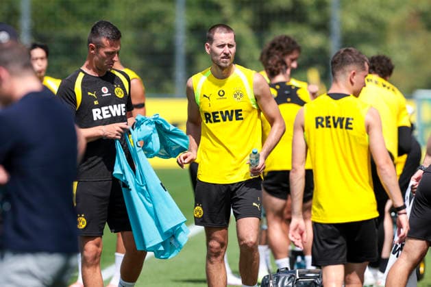 05.08.2026, Fussball, Training von Borussia Dortmund. Waldemar Anton (Borussia Dortmund). Dortmund Trainingsgelände des BVB NRW Deutschland xRHR-FOTO DEx *** August 5, 2026, Soccer, Borussia Dortmund Training Session, Waldemar Anton, Borussia Dortmund, BVB Training Facility, North Rhine-Westphalia, Germany, xRHR PHOTO DEx Copyright: DennisxEwert RHR-FOTOx RHR-FOTO DE