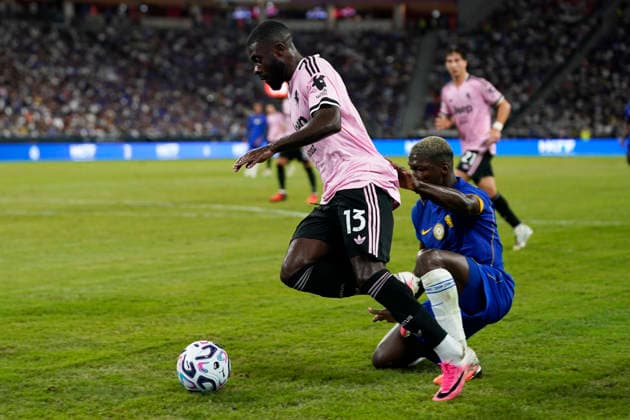 HONGKONG-SOCCER FOOTBALL-FEST Moises Caicedo of Chelsea Football Club and Jeremie Boga of Juventus during a match of Chelsea Football Club and Juventus at Kai Tan Stadium during the Hong Kong Football Festival 2026 in Hong Kong, August 5, 2026. NEXPHER Vernon Yuen HONG KONG