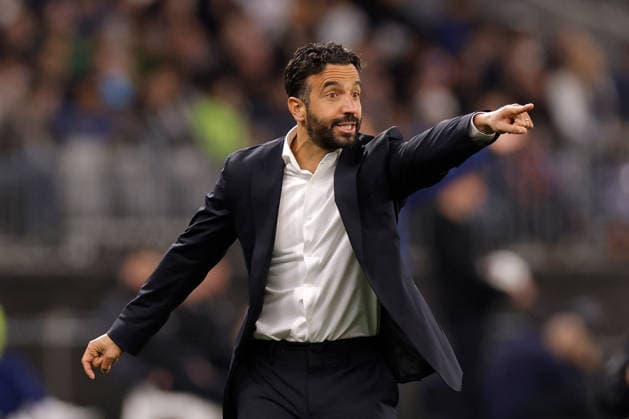 SOCCER AC MILAN INTER, Ruben Amorim, head coach of AC Milan reacts during the AC Milan vs Inter Milan soccer exhibition match at Optus Stadium in Perth, Wednesday, August 5, 2026. ( NO ARCHIVING PERTH WESTERN AUSTRALIA AUSTRALIA  Copyright: xRICHARDxWAINWRIGHTx 20260805163792660796