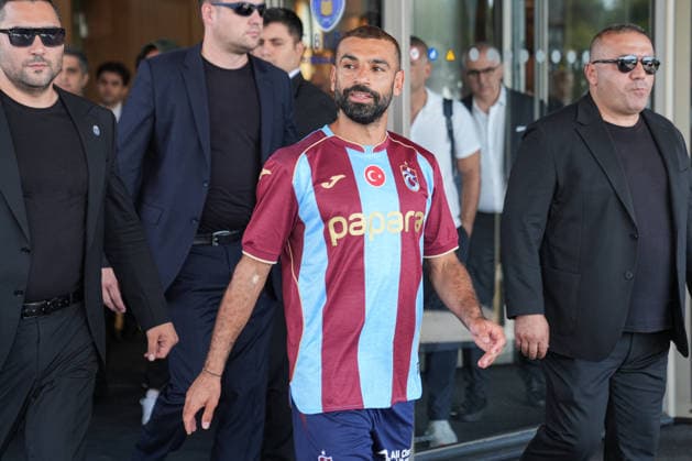 Egyptian footballer Mohamed Salah in Istanbul following Trabzonspor transfer talks ISTANBUL, TURKIYE - AUGUST 05: Egyptian footballer Mohamed Salah leaves Acibadem Maslak Hospital following his medical checks after Trabzonspor initiated transfer negotiations with the player, in Istanbul, Turkiye, on August 05, 2026. Cemal Yurttas Anadolu Istanbul Turkey. Editorial use only. Please get in touch for any other usage.  Copyright: x2026xAnadoluxCemalxYurttasx