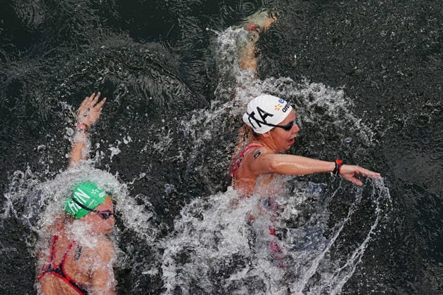 Open Water, Women s 5km, Barbara POZZOBON from Italy, bronze medal at the European Aquatics Championships Paris 2026, Paris, August 05, 2026 .  Copyright: xGianxMattiaxD Alberto LaPressex