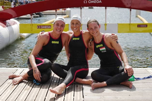 Open Water, Women s 5km, Barbara POZZOBON and Ginevra TADDEUCCI from Italy,Viktoria MIHALYVARI FARKAS from Hungary ,bronze , gold and silver medal at the European Aquatics Championships Paris 2026, Paris, August 05, 2026 .  Copyright: xGianxMattiaxD Alberto LaPressex