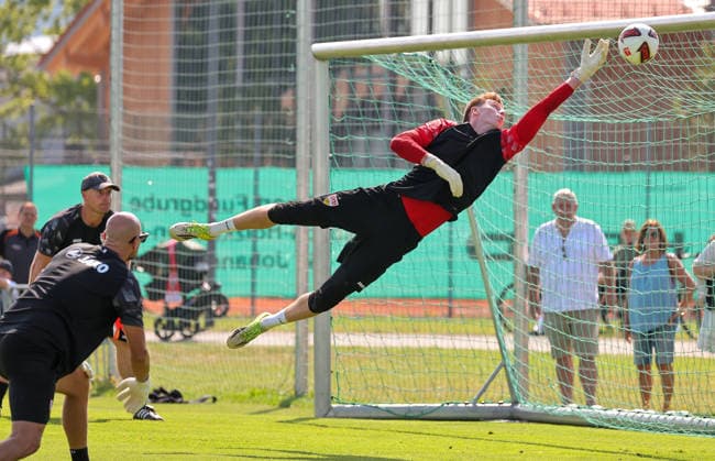 05.08.2026, Deutschland, Grassau, Fußball Bundesliga, Saison 2026 2027, Trainingslager VfB Stuttgart, Jerik von der Felsen *** August 5, 2026, Germany, Grassau, Bundesliga, 2026–2027 Season, VfB Stuttgart Training Camp, Jerik von der Felsen