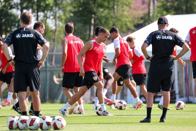 05.08.2026, Deutschland, Grassau, Fußball Bundesliga, Saison 2026 2027, Trainingslager VfB Stuttgart, Grischa Prömel *** August 5, 2026, Germany, Grassau, Bundesliga, 2026–2027 season, VfB Stuttgart training camp, Grischa Prömel