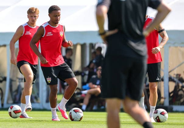 05.08.2026, Deutschland, Grassau, Fußball Bundesliga, Saison 2026 2027, Trainingslager VfB Stuttgart, Nikolas Nartey *** August 5, 2026, Germany, Grassau, Bundesliga, 2026–2027 season, VfB Stuttgart training camp, Nikolas Nartey