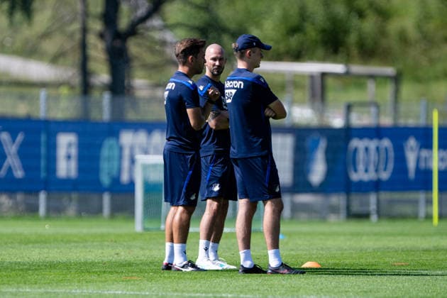 Christian Ilzer, (TSG Hoffenheim, Trainer), Mitte, mit zwei seiner Assistenten, TSG Hoffenheim, Fussball, Trainingslager, Saison Vorbereitung, Saison 2026 2027, GER, 05.08.2026, Eibner-Pressefoto Andreas Ulmer TSG Hoffenheim, Fussball, Trainingslager, Saison Vorbereitung, Saison 2026 2027, GER, 05.08.2026, *** Christian Ilzer, TSG Hoffenheim, coach, center, with two of his assistants, TSG Hoffenheim, soccer, training camp, preseason, 2026–2027 season, GER, August 5, 2026, Eibner Press Photo by Andreas Ulmer, TSG Hoffenheim, soccer, training camp, preseason, 2026–2027 season, GER, August 5, 2026, Copyright: xEibner-Pressefoto AndreasxUlmerx EP_AUR