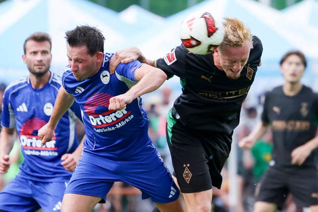 Isac Lidberg (Borussia Moenchengladbach) erzielt mit diesem Kopfball das Tor zum 0:2 waehrend des Freundschaftsspiels zwischen dem FC Rottach-Egern und Borussia Moenchengladbach, Stadion Birkenmoos am 05. August 2026 in Rottach-Egern, Deutschland. (Foto von Marco Steinbrenner DeFodi Images) +++ Isac Lidberg (Borussia Moenchengladbach) scores the goal to make it 0 2 with this header during the Friendly match between FC Rottach-Egern and Borussia Moenchengladbach at Stadion Birkenmoos on August 5, 2026 in Rottach-Egern, Germany. (Photo by Marco Steinbrenner DeFodi Images) (Photo by Marco Steinbrenner DeFodi Images) - *** Isac Lidberg of Borussia Mönchengladbach scores the goal to make it 0–2 with this header during the friendly match between FC Rottach Egern and Borussia Mönchengladbach at Birkenmoos Stadium on August 5, 2026, in Rottach Egern, Germany. Photo by Marco Steinbrenner, DeFodi Images. Isac Lidberg of Borussia Mönchengladbach scores the goal to make it 0–2 with this header during the friendly match between FC Rottach Egern and Borussia Mönchengladbach at Stadion Birkenmoos on August 5, 2026 in Rottach Egern, Germany Photo by Marco Steinbrenner, DeFodi Images Photo by Marco Steinbrenner, DeFodi Images