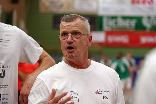 05.08.2026, xovx, Handball Lindencup, HSG Dutenhofen Münchholzhausen - HSG Hanau Trainer Axel Spandau (HSG Hanau) Linden Stadthalle Hessen Deutschland (DE) *** August 5, 2026, xovx, Lindencup Handball Tournament, HSG Dutenhofen Münchholzhausen vs. HSG Hanau, Coach Axel Spandau, HSG Hanau, Linden City Hall, Hesse, Germany, DE