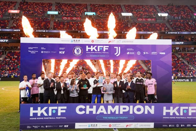 HONGKONG-SOCCER FOOTBALL-FEST Team Juventus got The Herbalgy Trophy during a match of Chelsea Football Club and Juventus at Kai Tan Stadium during the Hong Kong Football Festival 2026 in Hong Kong, August 5, 2026. NEXPHER Vernon Yuen HONG KONG
