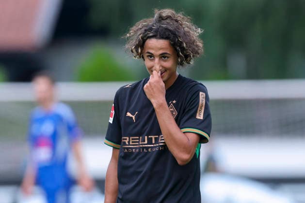 Wael Mohya (Borussia Moenchengladbach lacht waehrend des Freundschaftsspiels zwischen dem FC Rottach-Egern und Borussia Moenchengladbach, Stadion Birkenmoos am 05. August 2026 in Rottach-Egern, Deutschland. (Foto von Marco Steinbrenner DeFodi Images) +++ Wael Mohya (Borussia Moenchengladbach smiles during the Friendly match between FC Rottach-Egern and Borussia Moenchengladbach at Stadion Birkenmoos on August 5, 2026 in Rottach-Egern, Germany. (Photo by Marco Steinbrenner DeFodi Images) (Photo by Marco Steinbrenner DeFodi Images) - *** Wael Mohya of Borussia Mönchengladbach smiles during the friendly match between FC Rottach Egern and Borussia Mönchengladbach, Birkenmoos Stadium on August 5, 2026, in Rottach Egern, Germany. Photo by Marco Steinbrenner, DeFodi Images. Wael Mohya of Borussia Mönchengladbach smiles during the friendly match between FC Rottach Egern and Borussia Mönchengladbach at Birkenmoos Stadium on August 5, 2026 in Rottach Egern, Germany. Photo by Marco Steinbrenner, DeFodi Images. Photo by Marco Steinbrenner, DeFodi Images