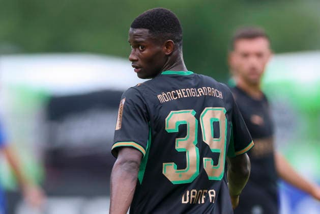 Iaia Manco Danfa (Borussia Moenchengladbach) schaut waehrend des Freundschaftsspiels zwischen dem FC Rottach-Egern und Borussia Moenchengladbach, Stadion Birkenmoos am 05. August 2026 in Rottach-Egern, Deutschland. (Foto von Marco Steinbrenner DeFodi Images) +++ Iaia Manco Danfa (Borussia Moenchengladbach) looks on during the Friendly match between FC Rottach-Egern and Borussia Moenchengladbach at Stadion Birkenmoos on August 5, 2026 in Rottach-Egern, Germany. (Photo by Marco Steinbrenner DeFodi Images) (Photo by Marco Steinbrenner DeFodi Images) - *** Iaia Manco Danfa of Borussia Mönchengladbach looks on during the friendly match between FC Rottach Egern and Borussia Mönchengladbach at Stadion Birkenmoos on August 5, 2026, in Rottach Egern, Germany Photo by Marco Steinbrenner DeFodi Images Iaia Manco Danfa of Borussia Mönchengladbach looks on during the friendly match between FC Rottach Egern and Borussia Mönchengladbach at Stadion Birkenmoos on August 5, 2026 in Rottach Egern, Germany Photo by Marco Steinbrenner DeFodi Images Photo by Marco Steinbrenner DeFodi Images