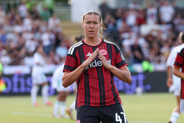 Frankfurt am Main, Germany - August 2026: Larrissa Muehlhaus (Eintracht Frankfurt) celebrate the goal to 2:0 during the second Qualifying Round Match Eintracht Frankfurt and Omonia Nicosia - Semi-finals of the UEFA Womens LP Mini Tournament at Stadium am Bretanobad in Frankfurt am Main, Germany *** Frankfurt am Main, Germany, August 2026 Larrissa Muehlhaus Eintracht Frankfurt celebrates the goal that made the score 2–0 during the second qualifying round match between Eintracht Frankfurt and Omonia Nicosia in the semifinals of the UEFA Women s LP Mini Tournament at Stadium am Bretanobad in Frankfurt am Main, Germany Copyright: HMBxMedia JoaquimxFerreira