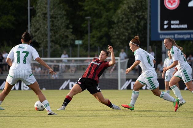 05.08.2026, xhfmx, Fussball CLQ HF 2. Qualirunde, Eintracht Frankfurt - Omonia Nicosia v.l. Noemi Ivelj (Eintracht Frankfurt, 4) (DFL DFB REGULATIONS PROHIBIT ANY USE OF PHOTOGRAPHS as IMAGE SEQUENCES and or QUASI-VIDEO) Frankfurt *** August 5, 2026, xhfmx, Soccer CLQ HF 2 Qualifying Round, Eintracht Frankfurt vs. Omonia Nicosia, from left: Noemi Ivelj, Eintracht Frankfurt, 4 DFL DFB REGULATIONS PROHIBIT ANY USE OF PHOTOGRAPHS as IMAGE SEQUENCES and or QUASI-VIDEO Frankfurt