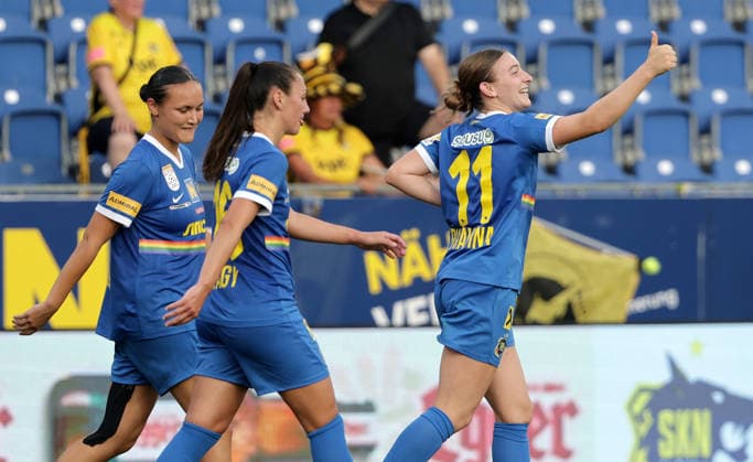 SOCCER - WCL, St.Poelten vs Bern SANKT POELTEN,AUSTRIA,05.AUG.26 - WOMEN SOCCER - UEFA Women s Champions League, qualification, SKN Sankt Poelten vs BSC YB Frauen. Image shows the rejoicing of Alma Aagaard and Magdalena Rukavina (St.Poelten).  GEPAxpictures xWalterxLuger