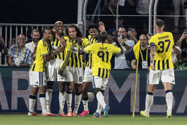 Fenerbahce v Sturm Graz - UEFA Champions League ISTANBUL, TURKIYE - AUGUST 5: Players of Fenerbahce celebrate after a goal during UEFA Champions League third qualifying round the first leg match between Fenerbahce and Sturm Graz at Chobani Stadium in Istanbul, Turkiye on August 5, 2026. Sebnem Coskun Anadolu Istanbul Turkey. Editorial use only. Please get in touch for any other usage.  Copyright: x2026xAnadoluxSebnemxCoskunx