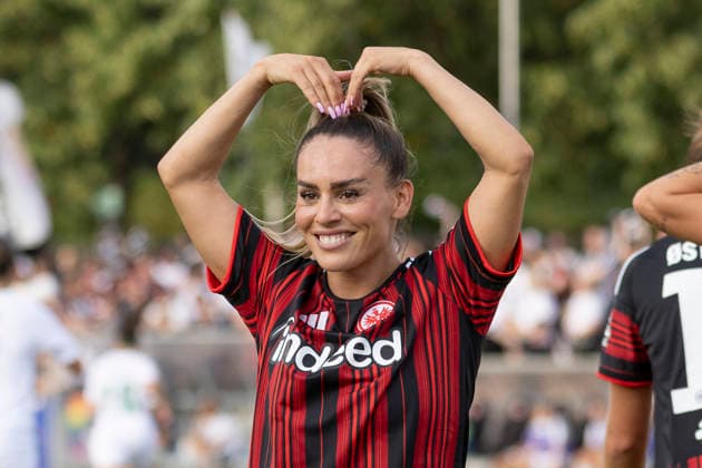 UWCL Qualifikation: Eintracht Frankfurt - AC Omonia Nicosia, 05.08.2026 Ereleta Memeti (Eintracht Frankfurt 7) erzielte das Tor den Treffer zum 3:0 und freut sich feiert, zeigt ein Herz, Freisteller, Portrait Porträt, Eintracht Frankfurt - AC Omonia Nicosia, Frankfurt, Stadion am Brentanobad, 5.8.2026 *** UWCL Qualifier: Eintracht Frankfurt vs. AC Omonia Nicosia, August 5, 2026. Ereleta Memeti of Eintracht Frankfurt scored the goal that made it 3–0 and is celebrating, making a heart gesture. Cutout, portrait. Eintracht Frankfurt vs. AC Omonia Nicosia, Frankfurt, Stadion am Brentanobad, August 5, 2026 Copyright: xBEAUTIFULxSPORTS Gawlikx