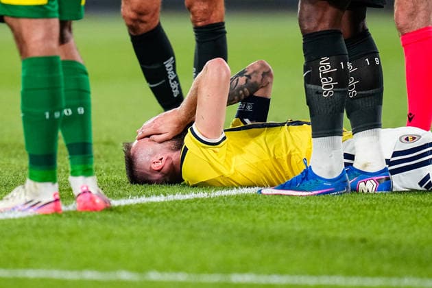 Fenerbahce SK v Sturm Graz - UEFA Champions League 2026 27 Third Qualifying Round First Leg Milan Skriniar of Fenerbahce suffers a minor injury during the UEFA Champions League 2026 27 third qualifying round first leg match between Fenerbahce SK and Sturm Graz at Fenerbahce Sükrü Saracoglu Spor Kompleksi on August 05, 2026 in Istanbul, Turkey. Istanbul Fenerbahce Sükrü Saracoglu Spo Istanbul Turkey Copyright: xxYagizxGurtugx