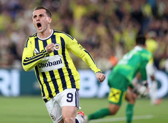 Fenerbahce v Sturm Graz - UEFA Champions League ISTANBUL, TURKIYE - AUGUST 5: Kerem Akturkoglu (9) of Fenerbahce celebrates after his teammate Anderson Talisca (not seen) scored a goal during UEFA Champions League third qualifying round the first leg match between Fenerbahce and Sturm Graz at Chobani Stadium in Istanbul, Turkiye on August 5, 2026. Ali Atmaca Anadolu Istanbul Turkey. Editorial use only. Please get in touch for any other usage.  Copyright: x2026xAnadoluxAlixAtmacax