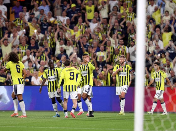 Fenerbahce v Sturm Graz - UEFA Champions League ISTANBUL, TURKIYE - AUGUST 5: Players of Fenerbahce celebrate after their teammate Anderson Talisca (not seen) scored a goal during UEFA Champions League third qualifying round the first leg match between Fenerbahce and Sturm Graz at Chobani Stadium in Istanbul, Turkiye on August 5, 2026. Ali Atmaca Anadolu Istanbul Turkey. Editorial use only. Please get in touch for any other usage.  Copyright: x2026xAnadoluxAlixAtmacax