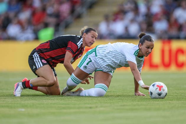 GER, Frankfurt, Eintracht Frankfurt vs AC Omonia Nikosia, UEFA Womens Champions League, Fussball, UEFA, Spielzeit 2026 2027, Stadion am Brentanobad, Qualifikation, Halbfinale im Bild v.l.: Larissa Mühlhaus (Eintracht Frankfurt Frauen 47), Sydney JapiÄ‡ (Omonia Nikosia 7), Zweikampf DFB DFL REGULATIONS PROHIBIT ANY USE OF PHOTOGRAPHS AS IMAGE SEQUENCES AND OR QUASI-VIDEO, 05.08.2026 *** GER, Frankfurt, Eintracht Frankfurt vs. AC Omonia Nicosia, UEFA Women s Champions League, Soccer, UEFA, 2026–2027 Season, Stadion am Brentanobad, Qualifying Round, Semifinal (pictured, from left): Larissa Mühlhaus (Eintracht Frankfurt Women, 47), Sydney Japic Omonia Nicosia 7, tackle. DFB and DFL regulations prohibit any use of photographs as image sequences and or quasi-video. August 5, 2026 Copyright: HMBxMedia HendrikxHamelau