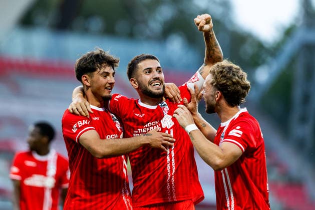 05.08.2026, GER, Fussball, Maenner, Saison 26 27, Regionalliga Nordost, 3.Spieltag, FC Rot-Weiss Erfurt - SV Tasmania Berlin Dustin Forkel (FC Rot-Weiss Erfurt), Sofiane Ikene (FC Rot-Weiss Erfurt) 99096 Erfurt Steigerwaldstadion Rasenplatz Thueringen Deutschland *** August 5, 2026, GER, Soccer, Men, 2026–2027 Season, Regionalliga Northeast, Matchday 3, FC Rot-Weiss Erfurt vs. SV Tasmania Berlin, Dustin Forkel (FC Rot-Weiss Erfurt), Sofiane Ikene (FC Rot-Weiss Erfurt), 99096 Erfurt, Steigerwaldstadion, natural grass field, Thuringia, Germany