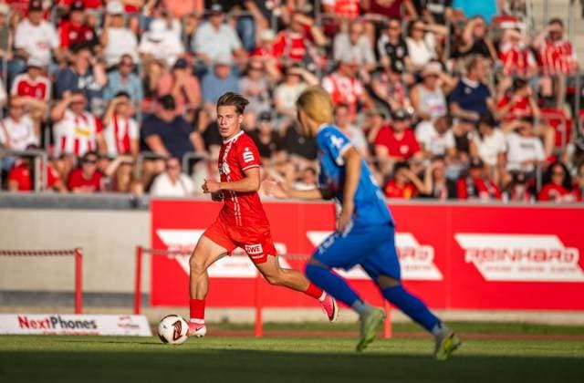 FUSSBALL REGIONALLIGA NORDOST - SAISON 2026-2027 - 3. SPIELTAG FC ROT WEISS ERFURT - SV TASMANIA BERLIN ** NUR FÜR REDAKTIONELLE ZWECKE ** EDITORIAL USE ONLY **<p>05 08 2026-Erfurt: Fussball Regionalliga Nordost 3. Spieltag Saison 2026-2027 Steigerwaldstadion FC Rot Weiss Erfurt - SV Tasmania Berlin im Foto: Artur Andreichyk 77 (FC Rot Weiss Erfurt) ( Deutschland Thueringen Erfurt Copyright: SaschaxFromm *** SOCCER REGIONAL LEAGUE NORTHEAST 2026–2027 SEASON, MATCHDAY 3: FC ROT WEISS ERFURT VS. SV TASMANIA BERLIN ** FOR EDITORIAL PURPOSES ONLY ** EDITORIAL USE ONLY ** p August 5, 2026 Erfurt Soccer Northeast Regional League Matchday 3, 2026–2027 Season, Steigerwaldstadion: FC Rot Weiss Erfurt vs. SV Tasmania Berlin. Photo by Artur Andreichyk. 77 FC Rot Weiss Erfurt, Germany, Thuringia, Erfurt. Copyright SaschaxFromm Copyright: SaschaxFromm doc8713w313xcj1m18n5pbm ,EDITORIAL USE ONLY