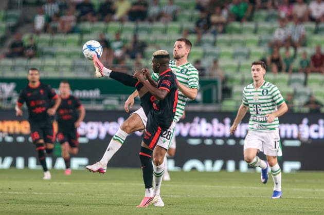 05.08.2026, Budapeszt Liga Europy UEFA sezon 2026 27 runda III kwalifikacji, Ferencvaros Budapest - Gornik Zabrze - UEFA Europa League football Match season 2026 27 round III qualification Ferencvaros Budapeszt - Gornik Zabrze Nz. Taofeek Ismaheel Toon Raemaekers Fot. Michal Chwieduk Arena Akcji NEWSPIX.PL --- newspix.pl 