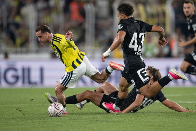 Fenerbahce v Sturm Graz - UEFA Champions League ISTANBUL, TURKIYE - AUGUST 05: Kerem Akturkoglu (9) of Fenerbahce battles for the ball with an opponent during the UEFA Champions League third qualifying round first leg match between Fenerbahce and Sturm Graz at Chobani Stadium in Istanbul, Turkiye, on August 05, 2026. Celal Gunes Anadolu Istanbul Turkey. Editorial use only. Please get in touch for any other usage.  Copyright: x2026xAnadoluxCelalxGunesx