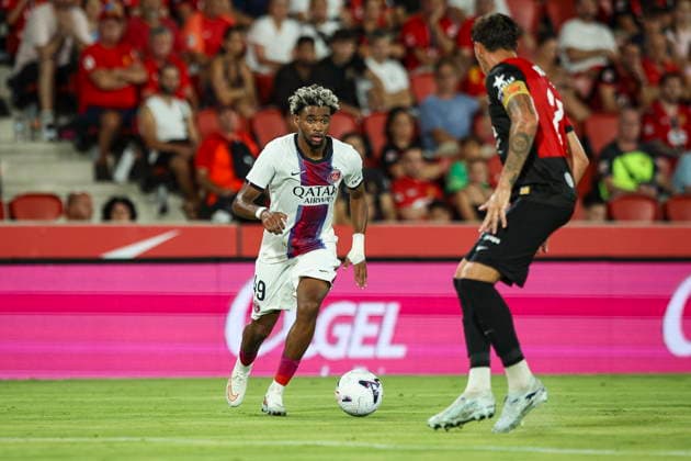 Ibrahim Mbaye (PSG Paris Saint-Germain) controls the ball during the during the pre-season friendly match between RCD Mallorca and Paris Saint-Germain at Estadi Son Moix on August 5, 2026 in Palma de Mallorca, Spain. (Photo by Xavi Bonilla DeFodi Images) - *** Ibrahim Mbaye of PSG (Paris Saint-Germain) controls the ball during the preseason friendly match between RCD Mallorca and Paris Saint-Germain at Estadi Son Moix on August 5, 2026, in Palma de Mallorca, Spain. Photo by Xavi Bonilla, DeFodi Images