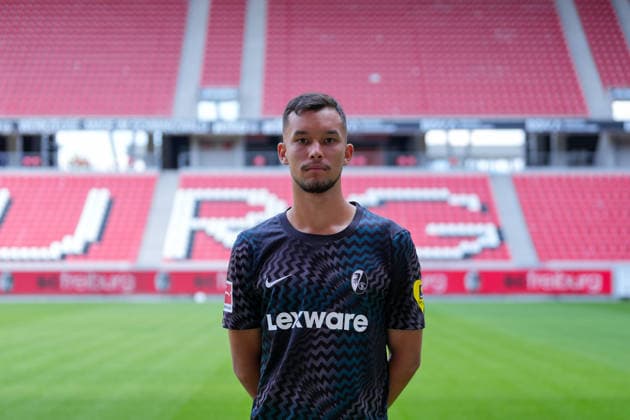Mio Backhaus (SC Freiburg, 01); SC Freiburg; 1.BL, Bundesliga, Porträttermin 2026 2027 Freiburg Europa-Park Stadion Baden-Wuerttemberg Deutschland *** Mio Backhaus, SC Freiburg, 01 SC Freiburg 1 BL, Bundesliga, Photo Shoot 2026 2027, Freiburg, Europa-Park Stadium, Baden-Württemberg, Germany Copyright: AA_STEINSIEK.CH