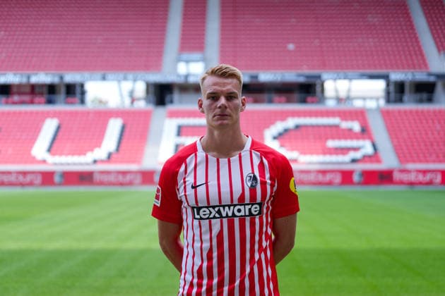 Philipp Lienhart (SC Freiburg, 03); SC Freiburg; 1.BL, Bundesliga, Porträttermin 2026 2027 Freiburg Europa-Park Stadion Baden-Wuerttemberg Deutschland *** Philipp Lienhart, SC Freiburg, March 3, SC Freiburg 1, Bundesliga, Photo Shoot 2026–2027, Freiburg, Europa-Park Stadium, Baden-Württemberg, Germany Copyright: AA_STEINSIEK.CH