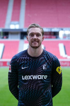 Florian Müller Florian Mueller (SC Freiburg, 21); SC Freiburg; 1.BL, Bundesliga, Porträttermin 2026 2027 Freiburg Europa-Park Stadion Baden-Wuerttemberg Deutschland *** Florian Müller Florian Mueller SC Freiburg, 21 SC Freiburg 1 BL, Bundesliga, Photo Shoot 2026 2027 Freiburg Europa-Park Stadium Baden-Württemberg Germany Copyright: AA_STEINSIEK.CH