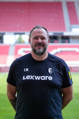 Florian Mack (SC Freiburg, Sportphysiotherapeut); SC Freiburg; 1.BL, Bundesliga, Porträttermin 2026 2027 Freiburg Europa-Park Stadion Baden-Wuerttemberg Deutschland *** Florian Mack, SC Freiburg; Sports Physical Therapist, SC Freiburg 1st Division, Bundesliga; Profile Session 2026–2027, Freiburg, Europa-Park Stadium, Baden-Württemberg, Germany Copyright: AA_STEINSIEK.CH
