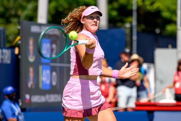 August 5, 2026, Toronto, Ontario, Canada: MIRRA ANDREEVA returns the ball during her second-round match against Karolina Pliskova of the Czech Republic at the National Bank Open, part of the Hologic WTA, Tennis Damen Tour, at Sobeys Stadium. Toronto Canada - ZUMAr228 20260805_znp_r228_026 Copyright: xVasiliyxRyabykhx