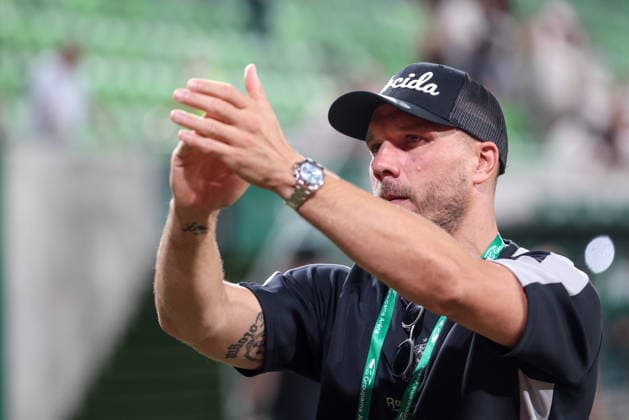 05.08.2026, Budapeszt Liga Europy UEFA sezon 2026 27 runda III kwalifikacji, Ferencvaros Budapest - Gornik Zabrze - UEFA Europa League football Match season 2026 27 round III qualification Ferencvaros Budapeszt - Gornik Zabrze Nz. Lukas Podolski Fot. Michal Chwieduk Arena Akcji NEWSPIX.PL --- newspix.pl 