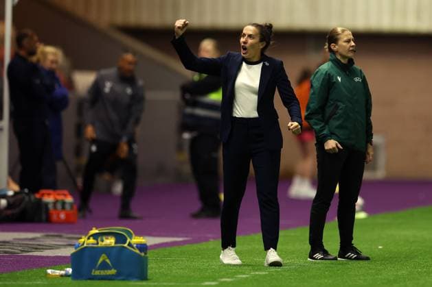 Rangers women s head coach Leanne Crichton celebrates on the full time whistle during the UEFA Women s Champions League qualifying match at Broadwood Stadium, Scotland. UEFA Women s Champions League - Second Qualifying Round - Semi Finals - Slavia Prague Women v Rangers Women - Broadwood Stadium, Cumbernauld, Lanarkshire, Scotland, UK - 05 Aug 2026Cumbernauld Broadwood Stadium Lanarkshire United Kingdom  Copyright: xO Rourke RangersxFC Shutterstockx 17048546a