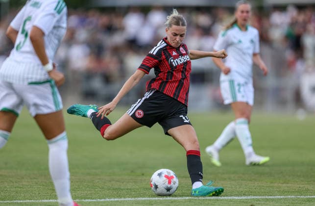 GER, Frankfurt, Eintracht Frankfurt vs AC Omonia Nikosia, UEFA Womens Champions League, Fussball, UEFA, Spielzeit 2026 2027, Stadion am Brentanobad, Qualifikation, Halbfinale im Bild: Laura Freigang (Eintracht Frankfurt Frauen 10) DFB DFL REGULATIONS PROHIBIT ANY USE OF PHOTOGRAPHS AS IMAGE SEQUENCES AND OR QUASI-VIDEO, 05.08.2026 *** GER, Frankfurt, Eintracht Frankfurt vs. AC Omonia Nicosia, UEFA Women s Champions League, Soccer, UEFA, 2026–2027 Season, Stadion am Brentanobad, Qualifying Round, Semifinal. Photo by Laura Freigang, Eintracht Frankfurt Women’s Team. 10. DFB and DFL regulations prohibit any use of photographs as image sequences and or quasi-video. August 5, 2026 Copyright: HMBxMedia HendrikxHamelau
